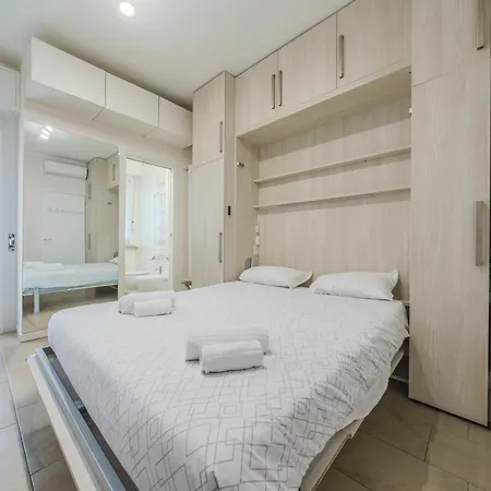 Cristel Apartment - 15 Min Da Milano Cormano Exterior photo